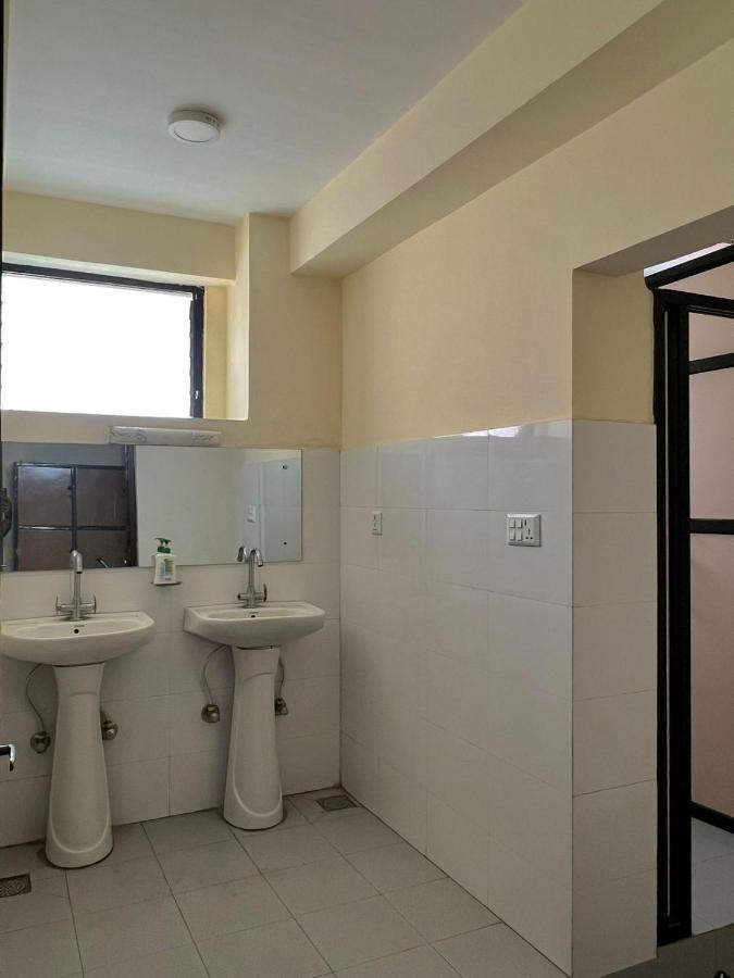 Bodhi Tree Hostel Катманду Екстериор снимка
